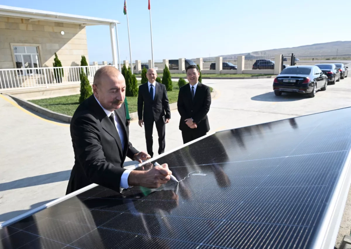 Azerbaijan’s president attends opening of Gobustan solar power plant PHOTO