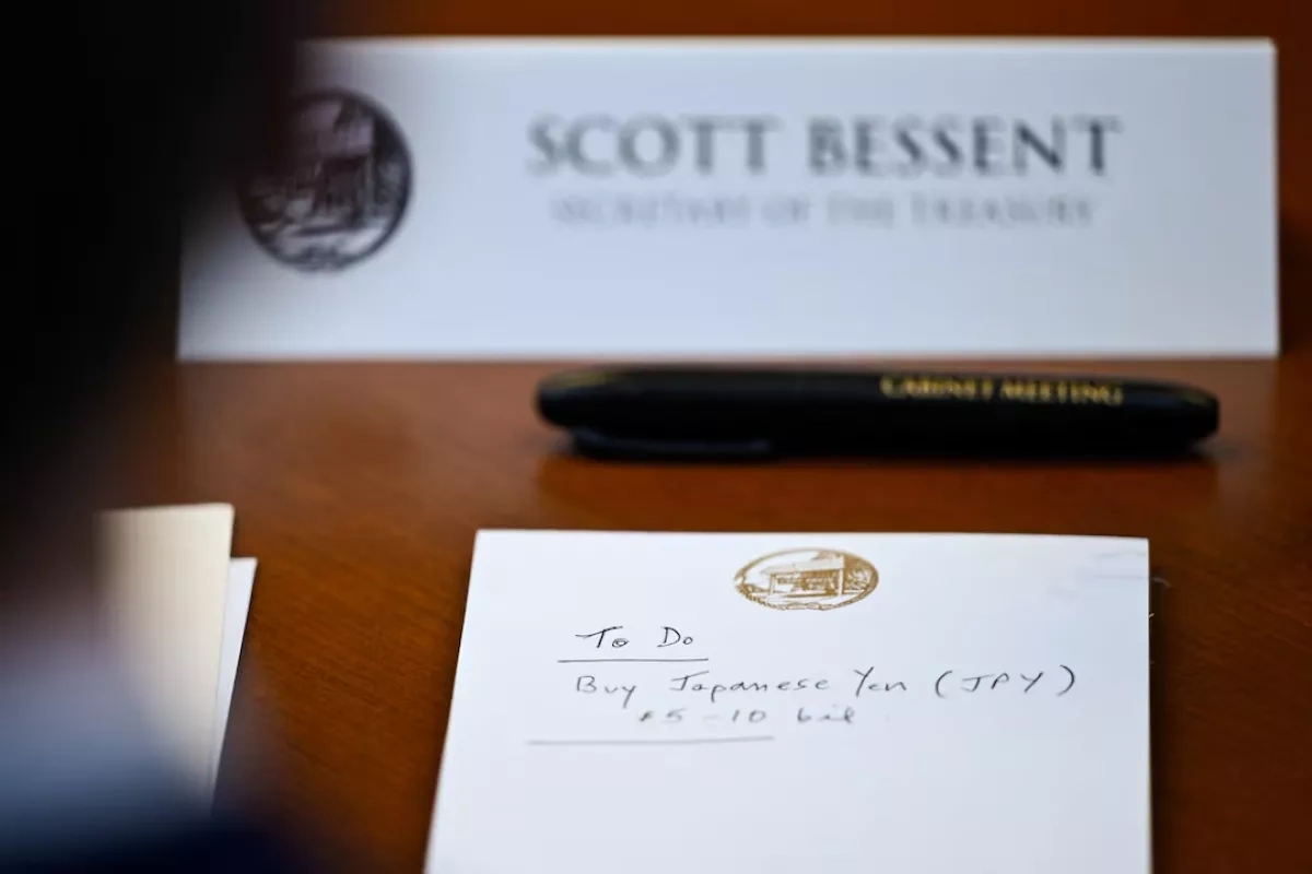 Reuters: Bessent's handwritten note hints at US yen market intervention PHOTO