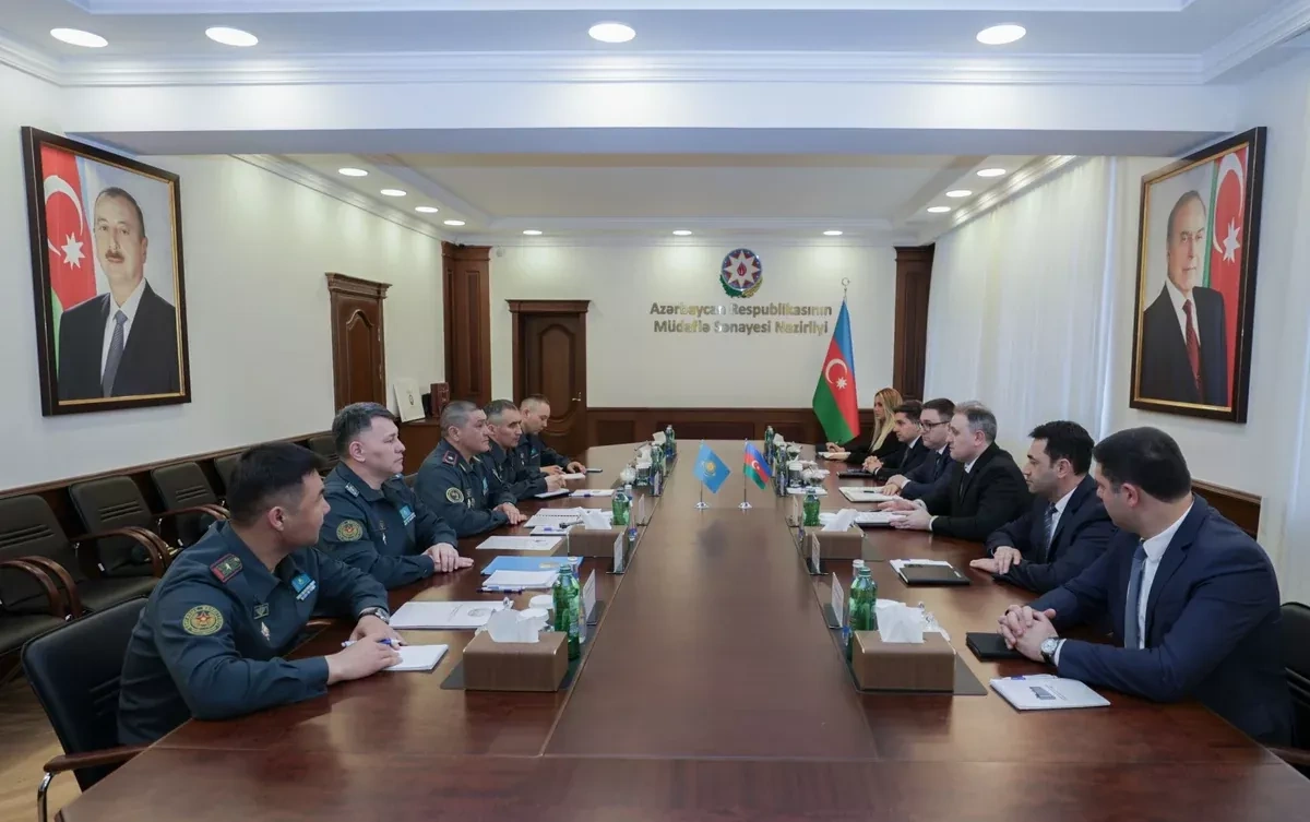 Azerbaijan, Kazakhstan discuss prospects for military-technical cooperation PHOTO