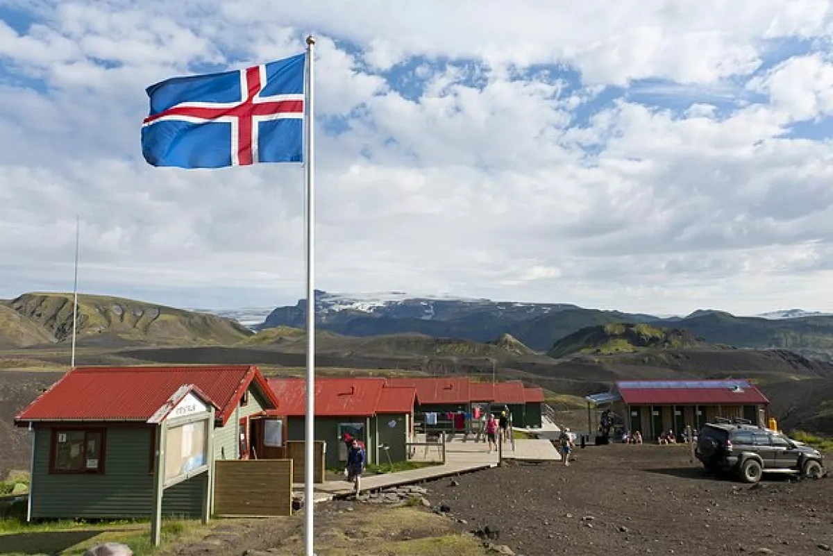 Iceland asks EU to keep its distance ahead of membership vote