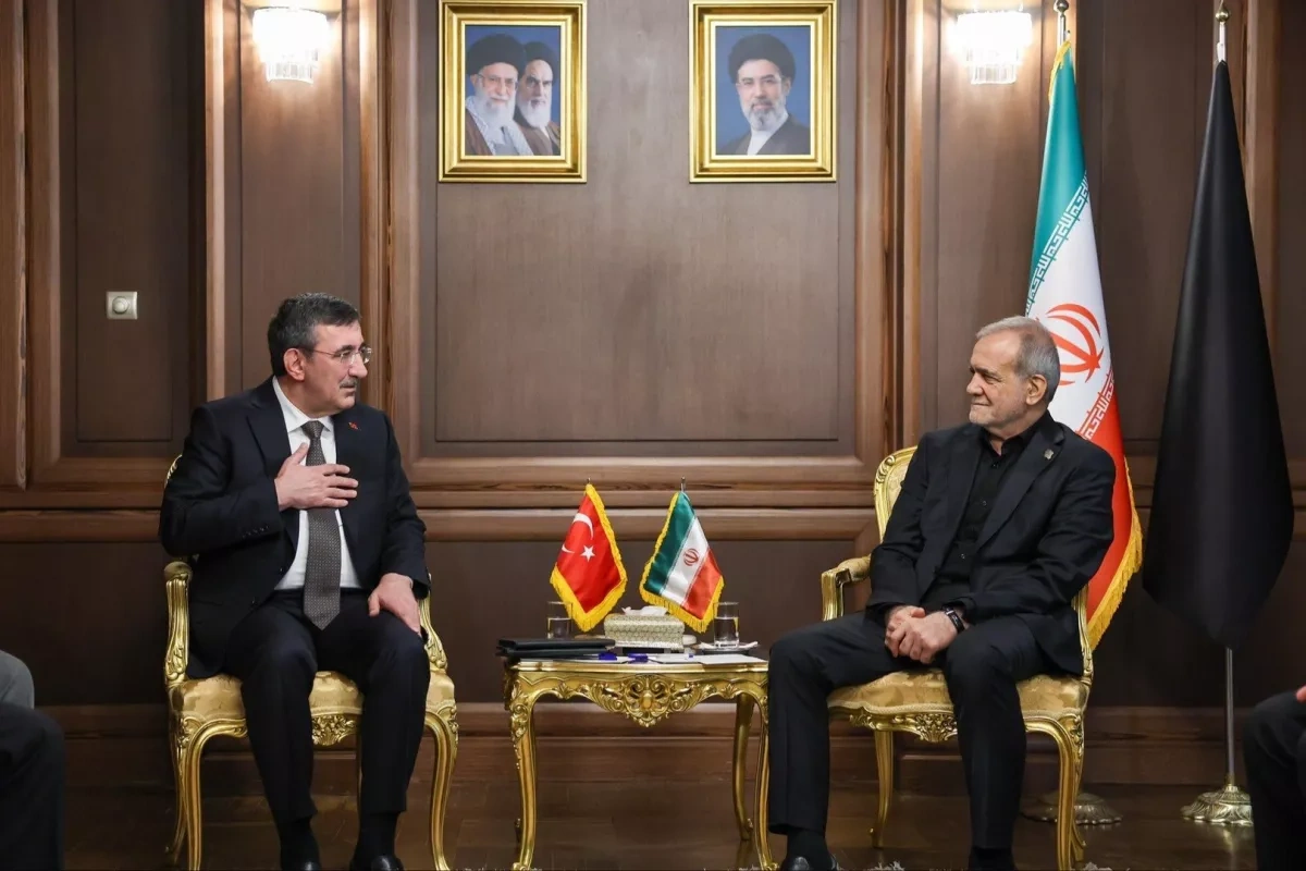 Iran, Türkiye pledge expanded cooperation during meeting in Tehran