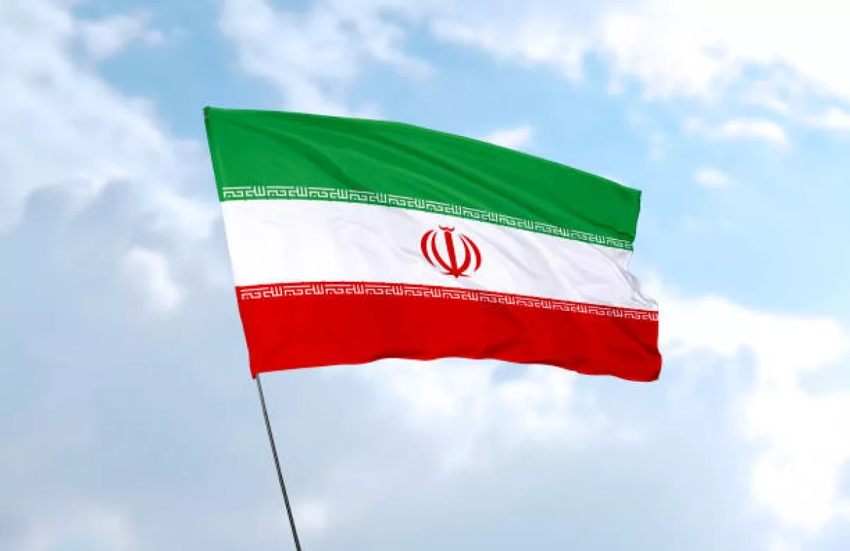 Iran urges world to reject US sanctions pressure