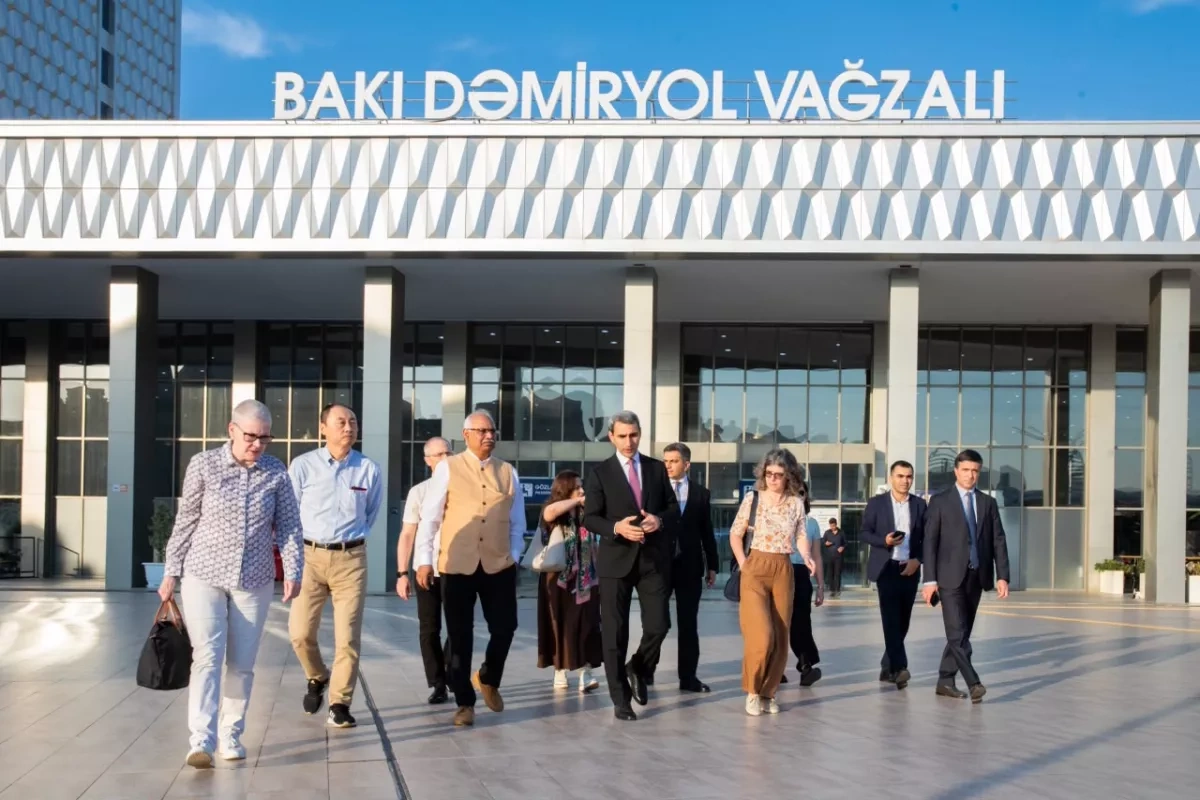 Asian Development Bank expands cooperation with Azerbaijan Railways PHOTO