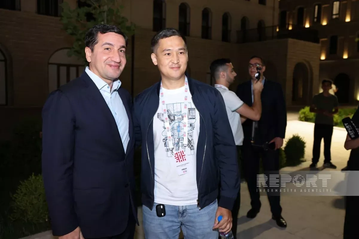 Azerbaijani presidential aide meets participants of Shusha Global Media Forum PHOTO