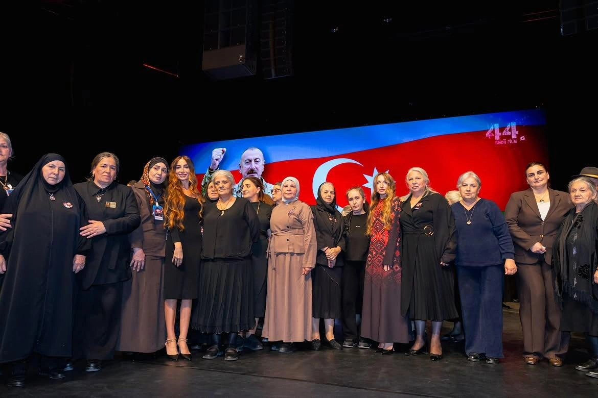 Alena Alieva shares footage from premiere of "44" film (PHOTO)