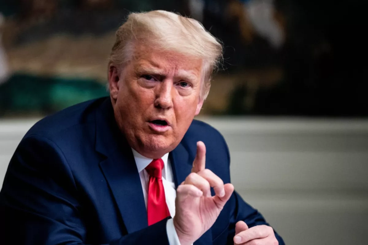 Trump vows response to attack on Riyadh embassy, US troop deaths
