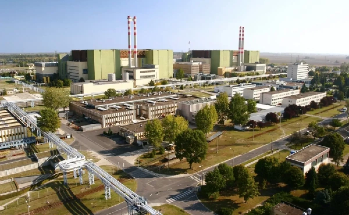 Equipment fault prompts output cut at Hungary’s Paks nuclear plant