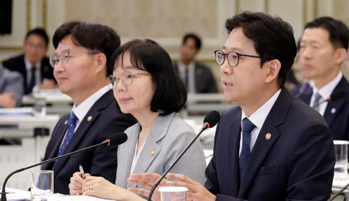 South Korean minister compares advanced AI to nuclear weapons