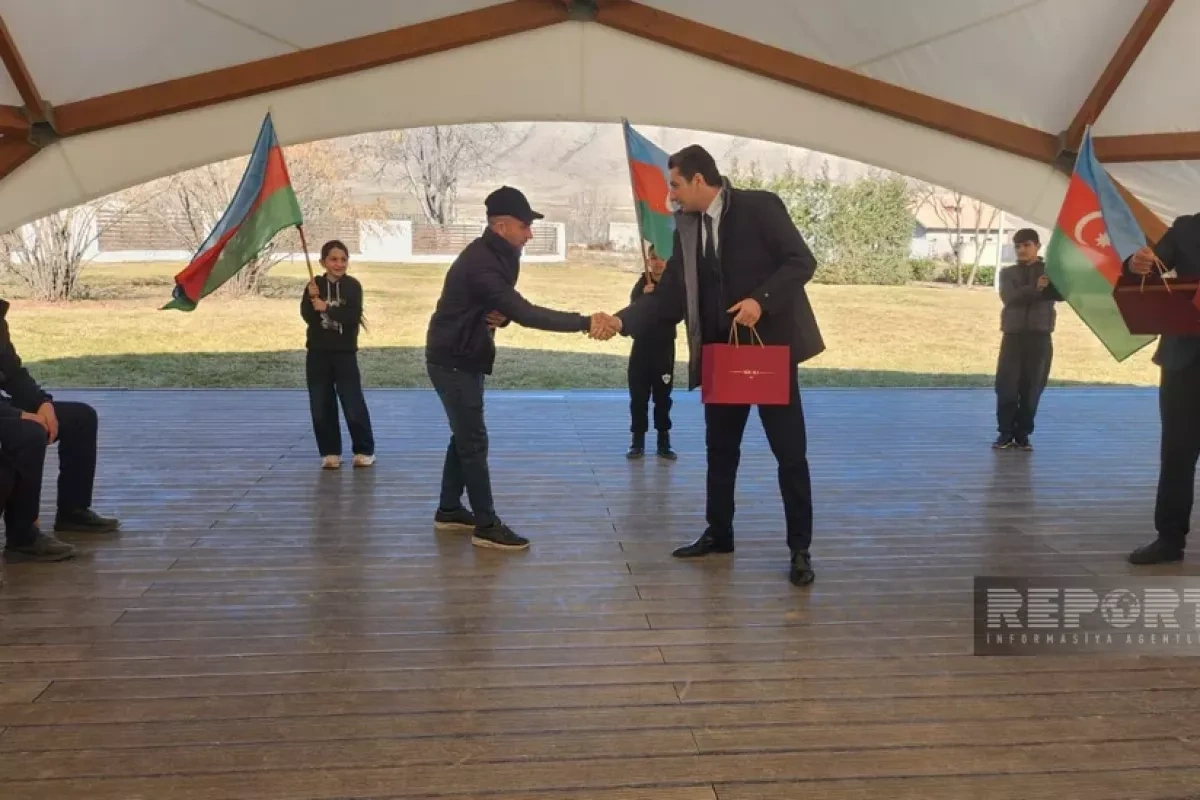 Azerbaijan hands over homes to returning IDP families PHOTO/UPDATED