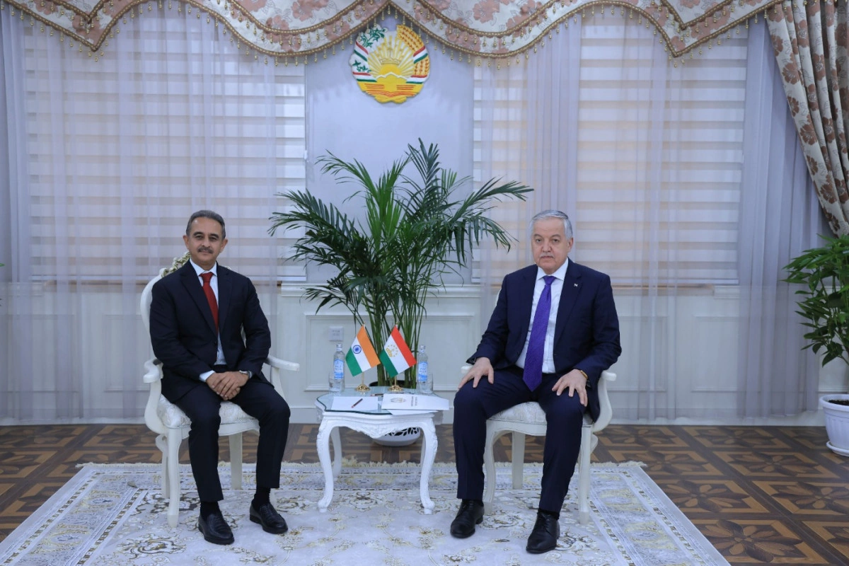 Tajikistan, India hold talks on expanding economic and regional ties