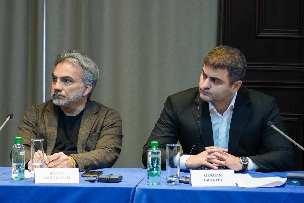 Armenia hosts roundtable with Azerbaijani and Armenian civil society representatives under “Bridge of Peace” initiative (PHOTO)