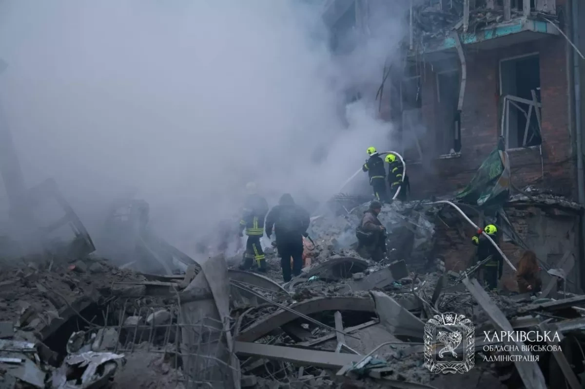 Bodies of child and woman found after missile strike in central Kharkiv photo