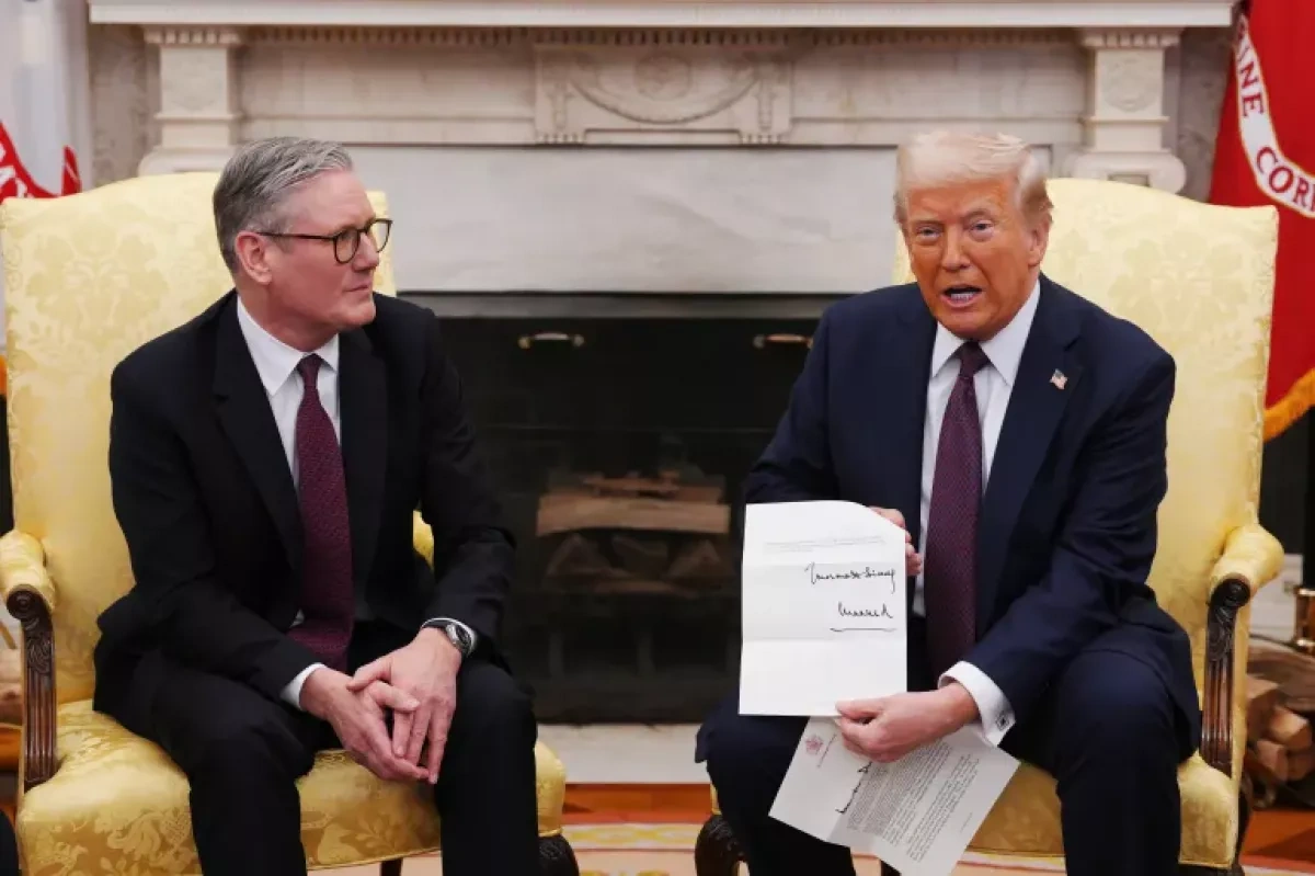 Epstein scandal: Why Starmer could fall while Trump survives