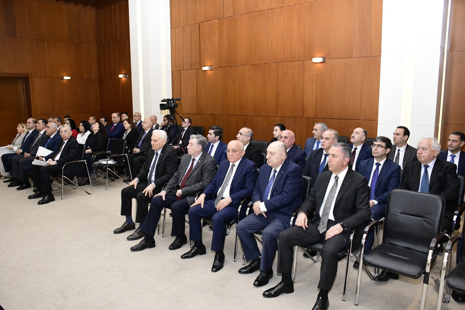 New Azerbaijan Party convenes for board meeting (PHOTO)