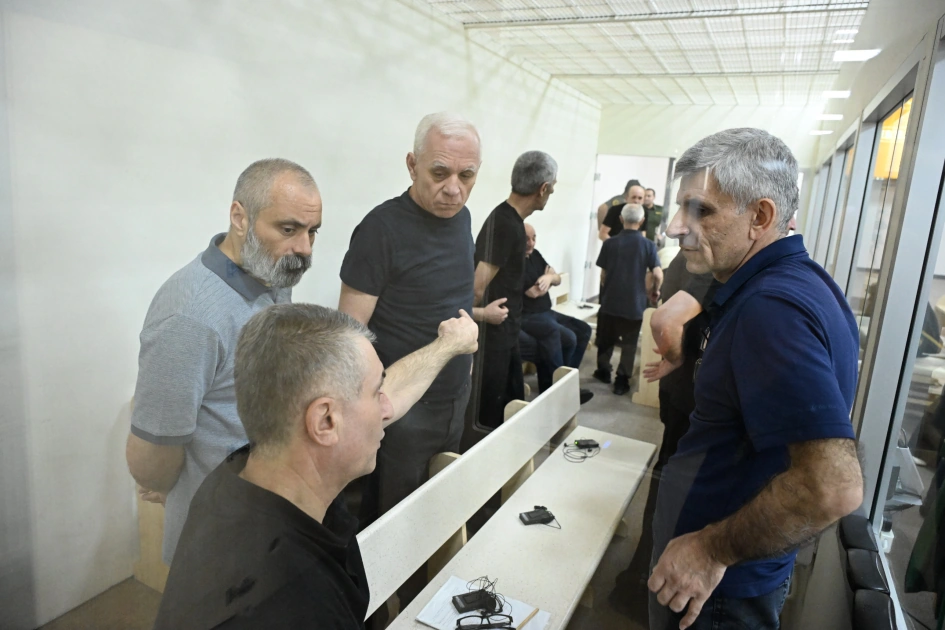 Judicial panel retires to deliberate appeals filed by Armenian nationals convicted by Baku Military Court (PHOTO)