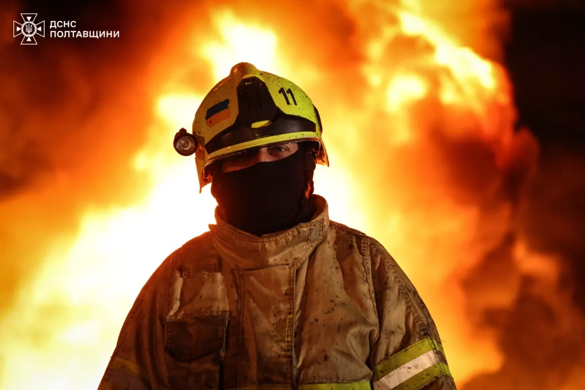 Russian forces strike industrial facility in central Ukraine’s Poltava photo