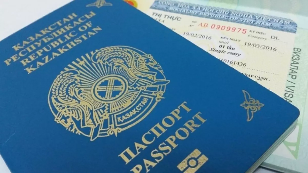 Swedish, Czech diplomats evacuated from Iran via Azerbaijan Photo