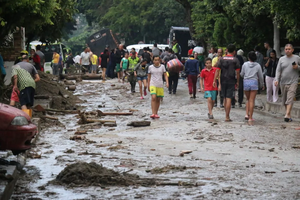 Heavy rains trigger large-scale flooding across Colombia’s Medellín video