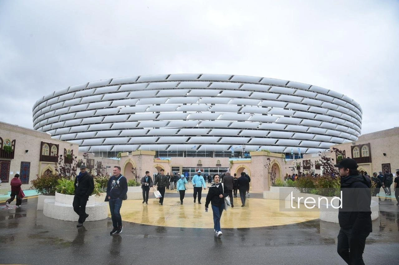 First day of WUF13 wraps up in Baku (PHOTO)