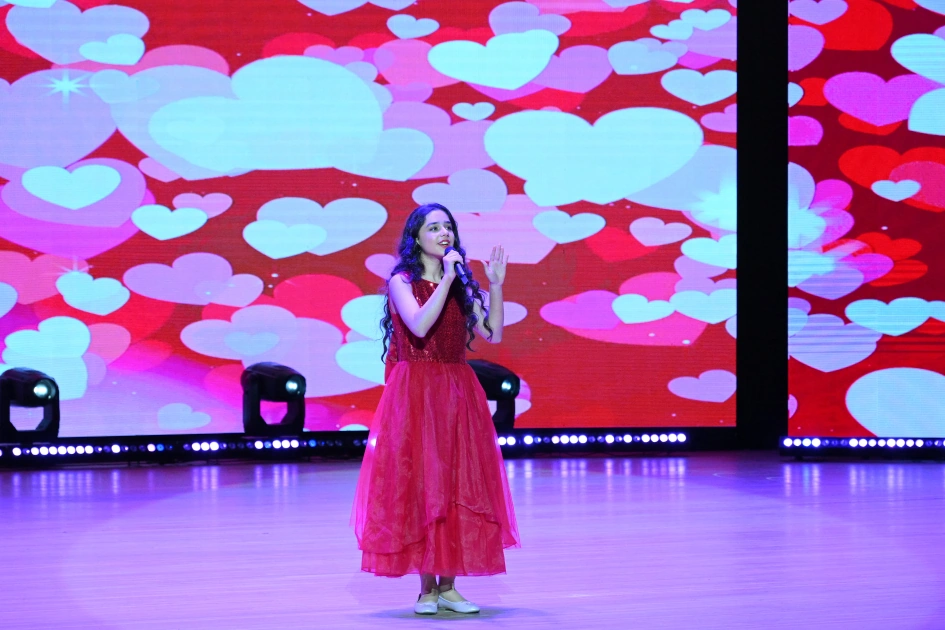 Heydar Aliyev Foundation VP Leyla Aliyeva and Alena Aliyeva attend awarding ceremony of Children’s Art Contest (PHOTO)