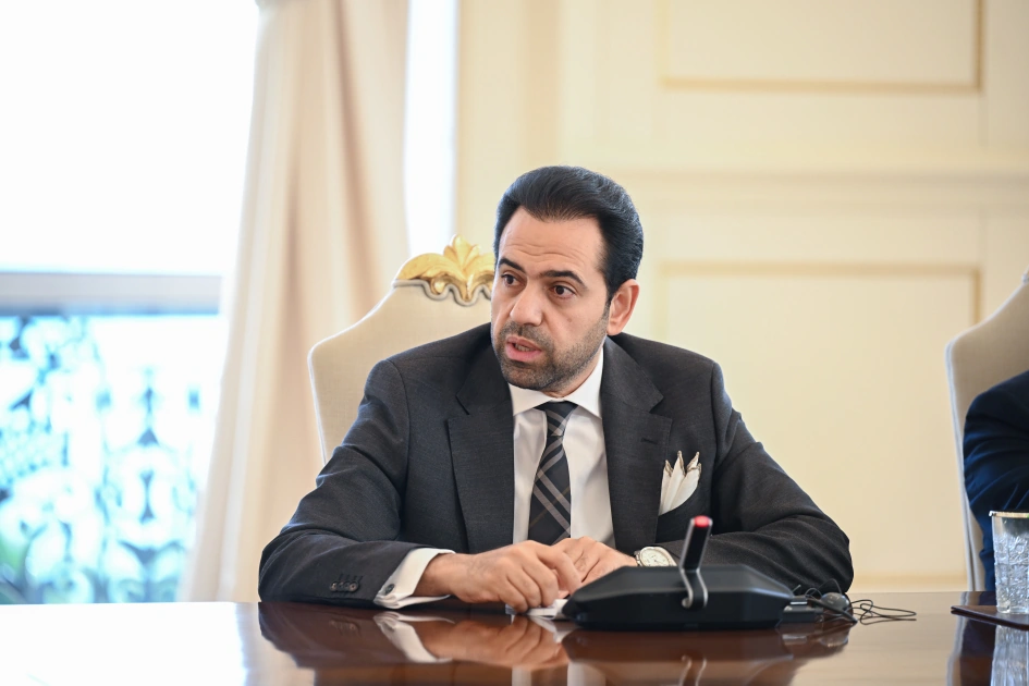 President Ilham Aliyev receives participants of international conferences held in Baku (PHOTO)