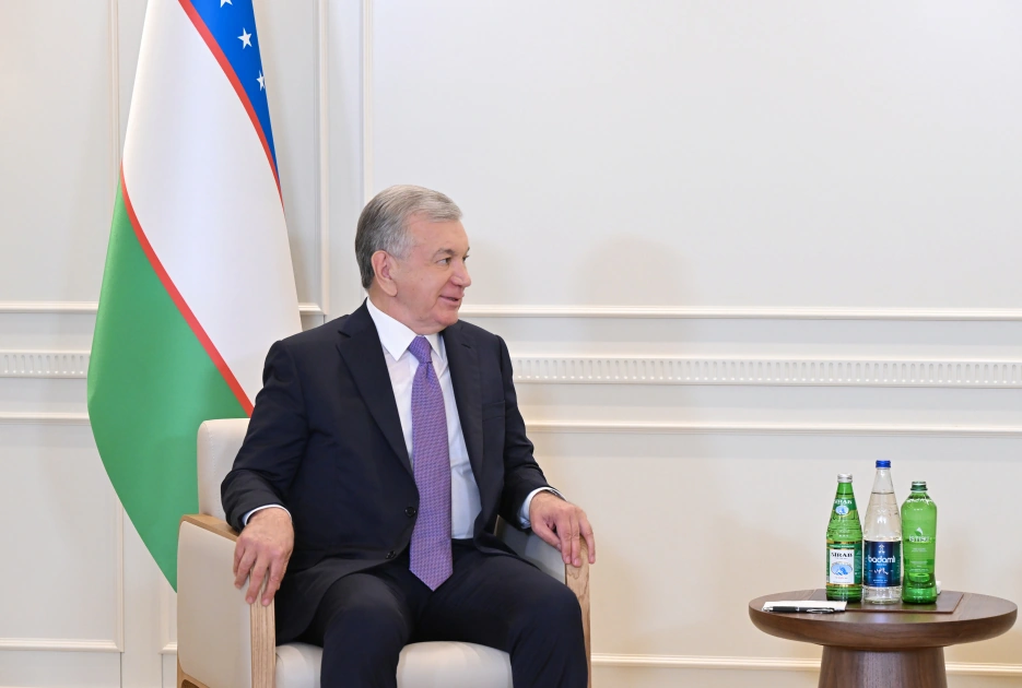 President Ilham Aliyev meets with President of Uzbekistan (PHOTO)