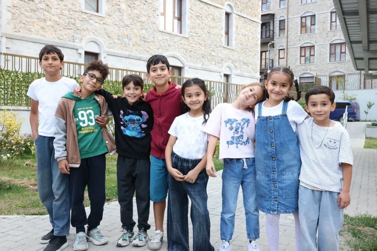 Foreign diplomats see Shusha’s new residential face PHOTO