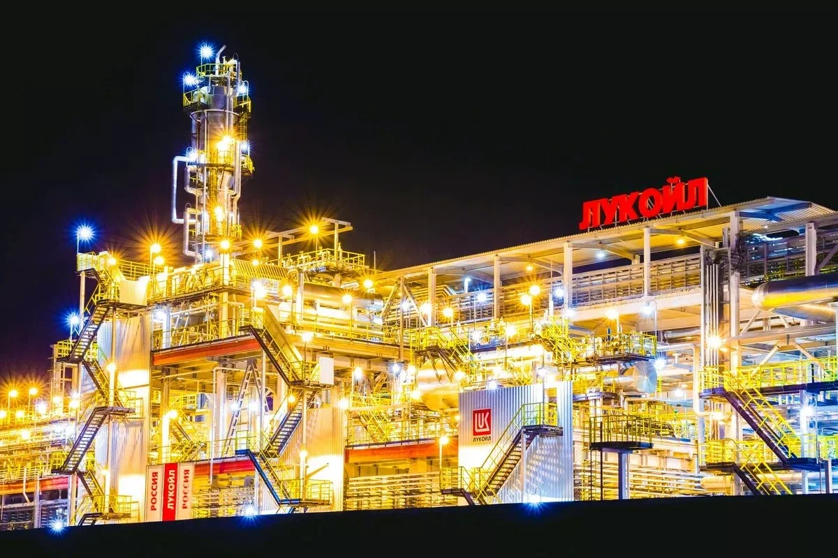 Ukrainian Security Service claims damage to key Russian refinery unit VIDEO