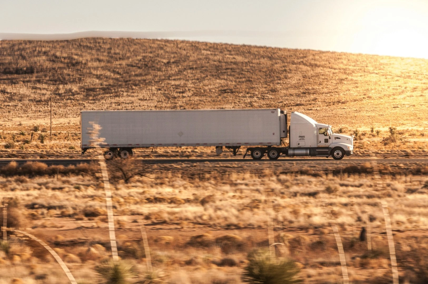 Tajikistan increases commercial freight transportation in 1H2026