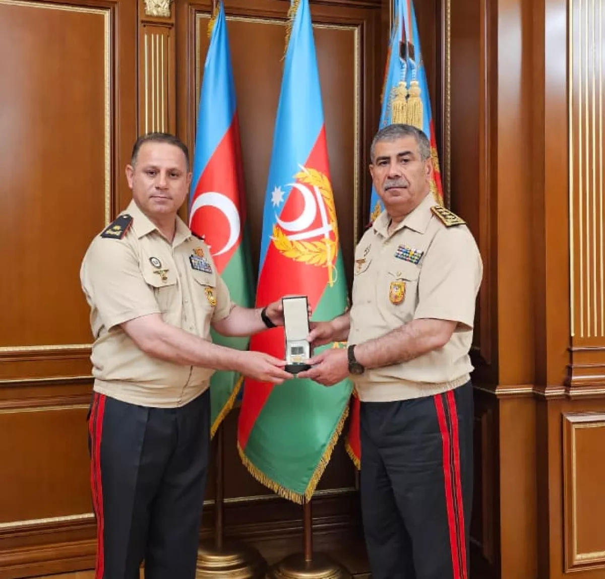 Azerbaijani defence minister awards group of servicemen PHOTO