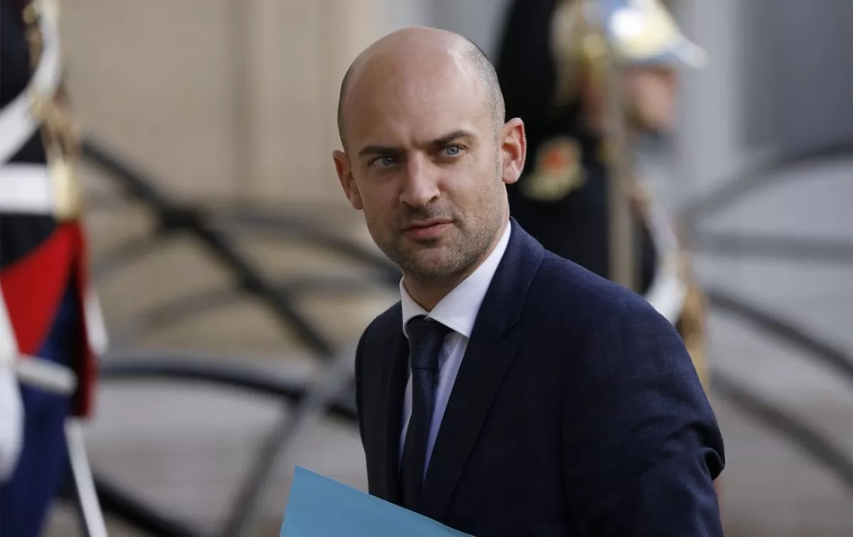 Paris calls for major policy change in Iran amid leadership transition