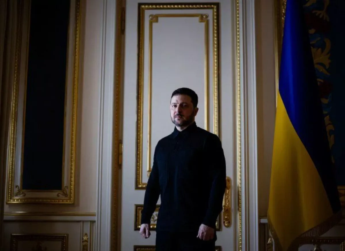 Zelenskyy urges Trump to support Ukraine as war enters fifth year “Stay on our side”