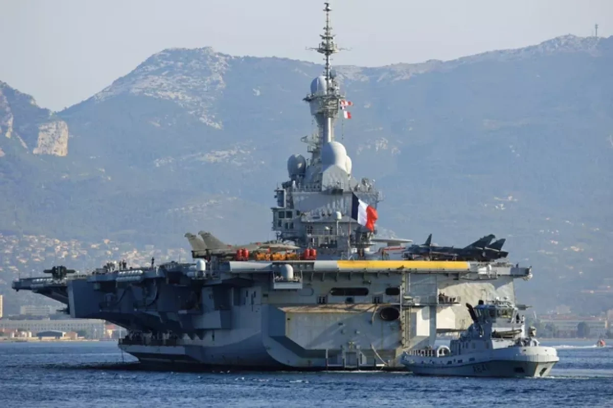 French aircraft carrier Charles de Gaulle heads to Middle East amid Iran crisis