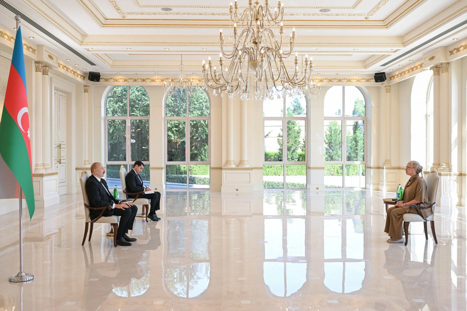 President Ilham Aliyev receives Sweden's newly appointed ambassador to Azerbaijan (PHOTO)