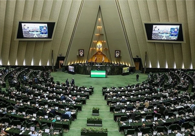 Iran Parliament set to review plan on Strait of Hormuz control