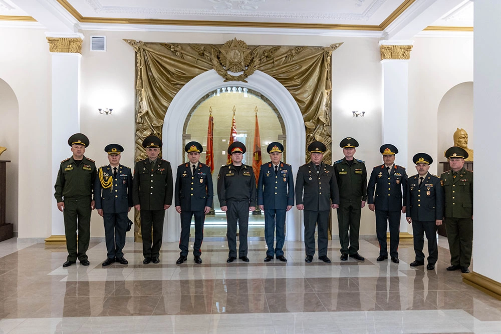 Azerbaijan's Chief of General Staff arrives in Belarus on official visit (PHOTO)