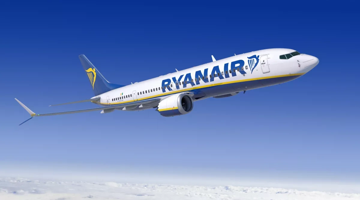 Passenger nearly sucked out of Ryanair plane after window shatters VIDEO