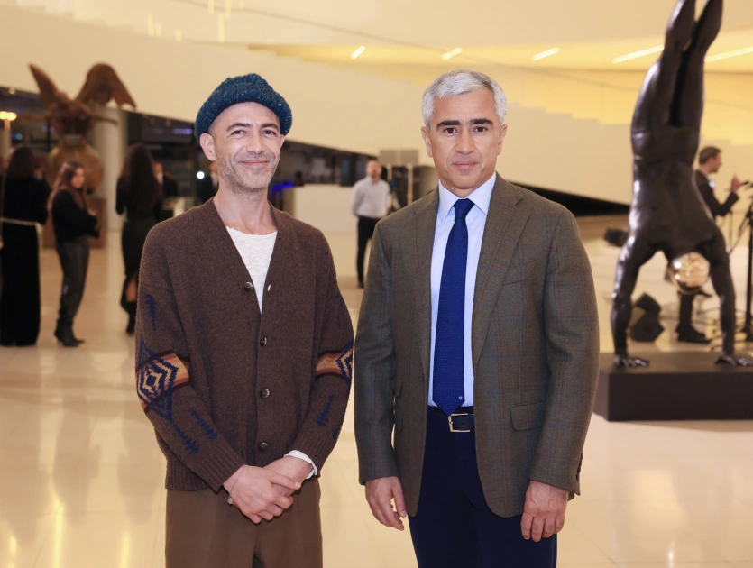 World-renowned American sculptor Carole Feuerman’s exhibition “Reborn into the Water” opens at Heydar Aliyev Center (PHOTO)