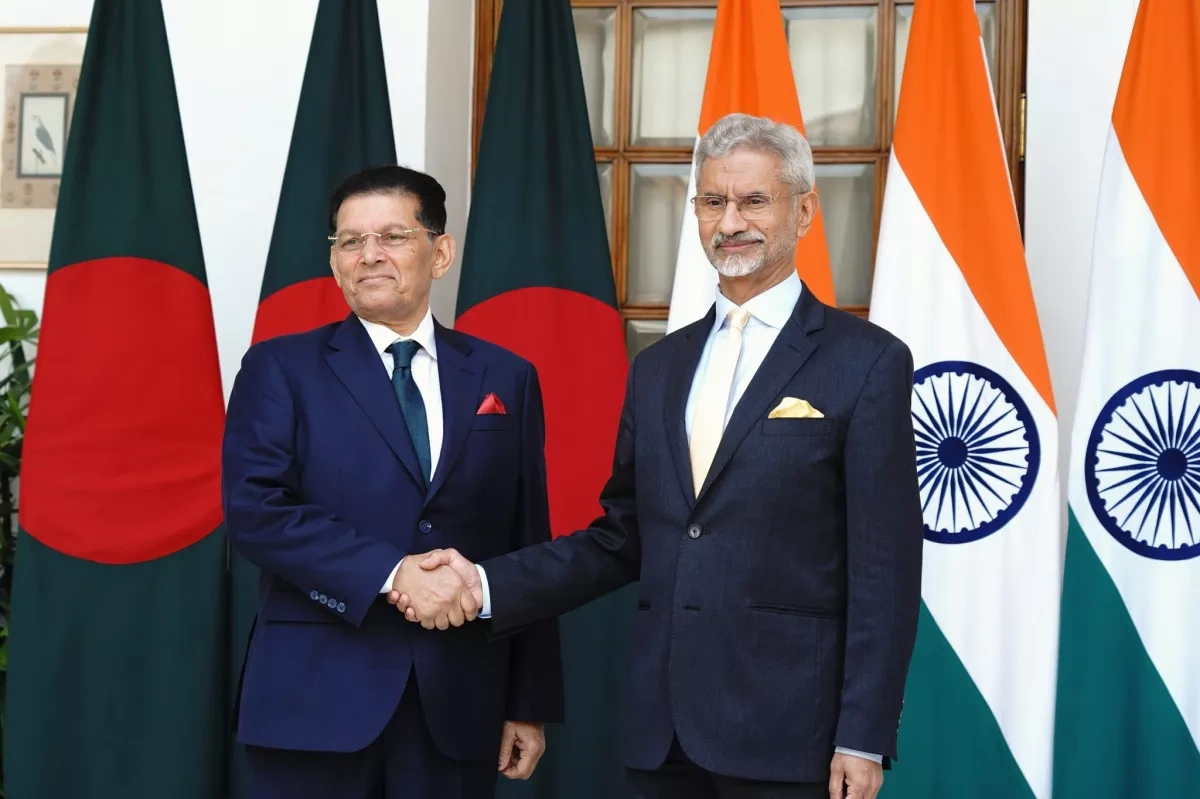 Bangladesh aims for closer ties with India