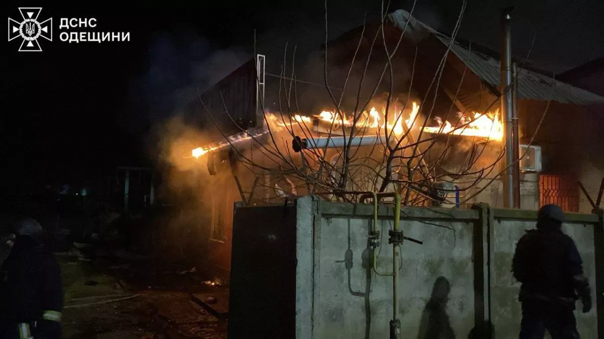 Russian drones strike Odesa overnight, killing two, hurting three PHOTO