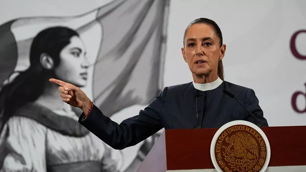 Mexican president rejects US meddling, says no one is "piñata"