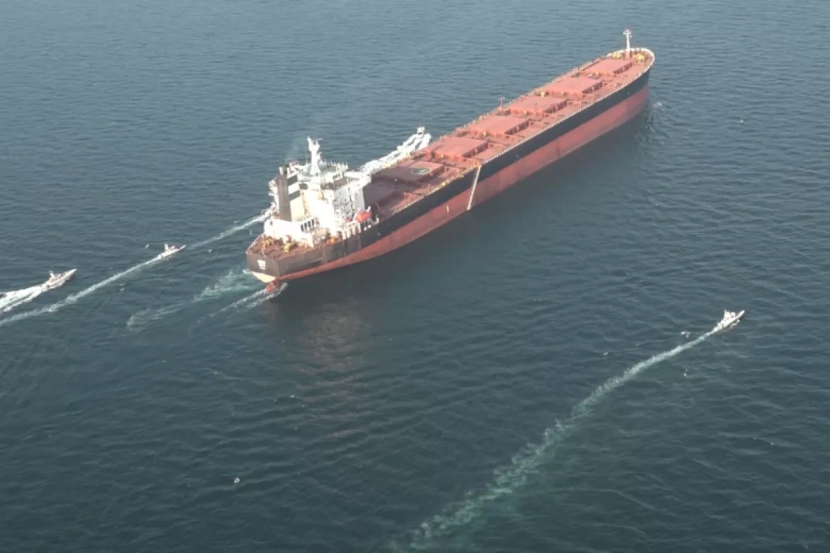 Hormuz Strait remains open to oil tankers, Iran says