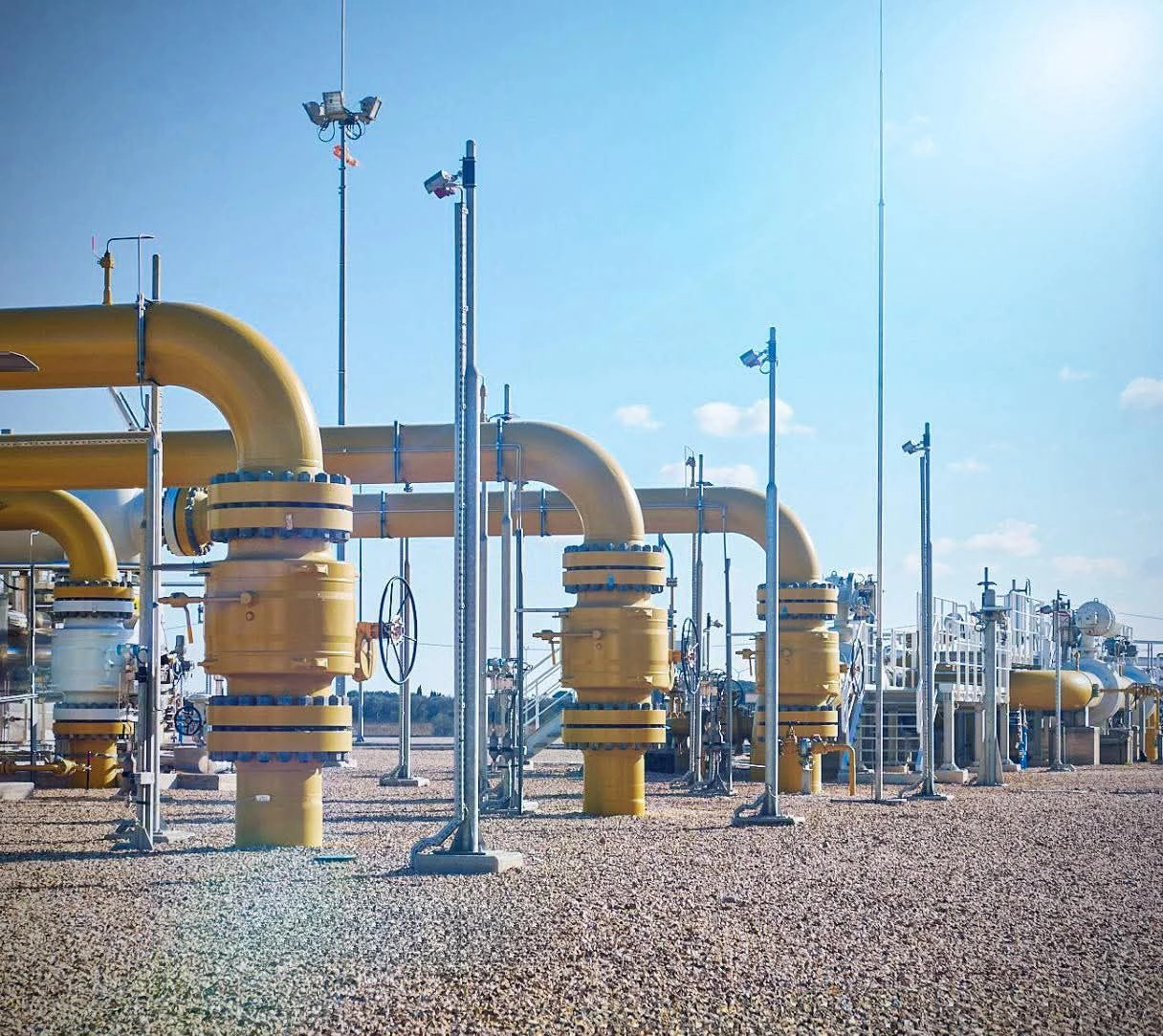 Italy in talks with Azerbaijan to offset potential losses of gas supplies from Qatar