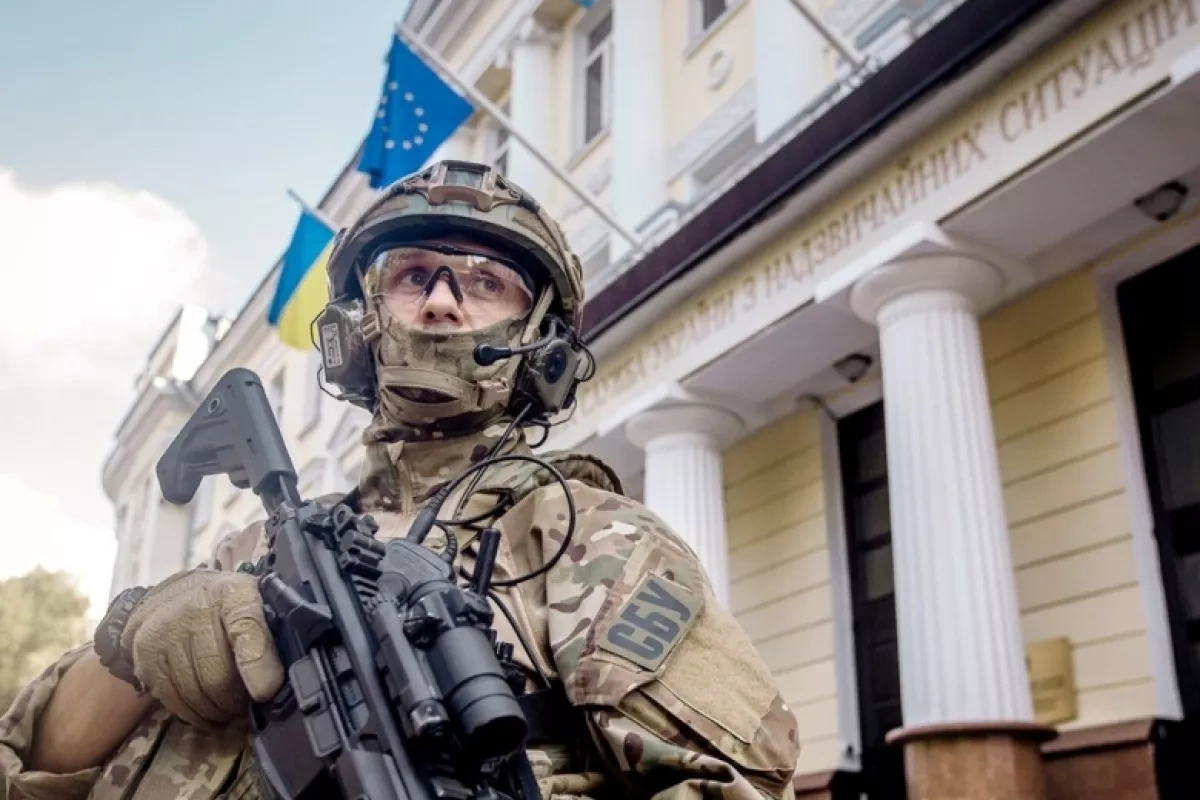 Ukraine detains citizens over attempted illegal Starlink registration for Russia PHOTO