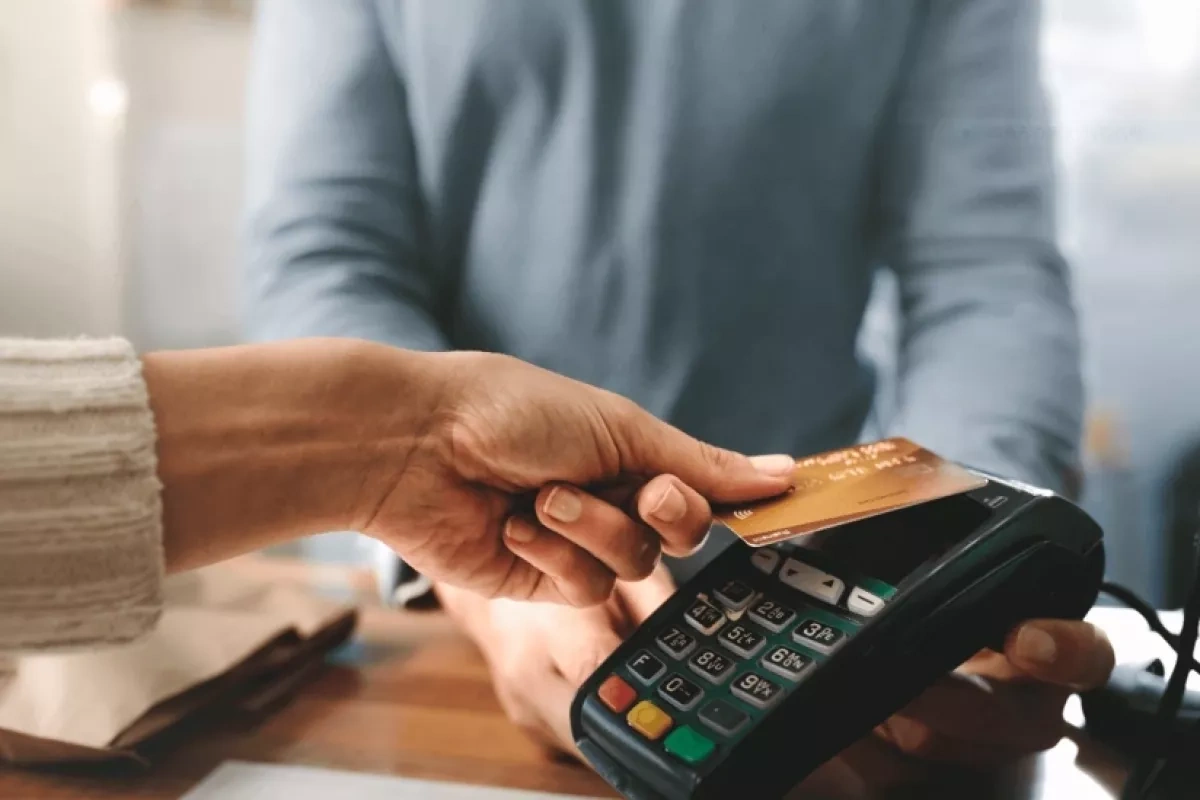 Cashless payments in Azerbaijan reach $4.69 billion in November 2025