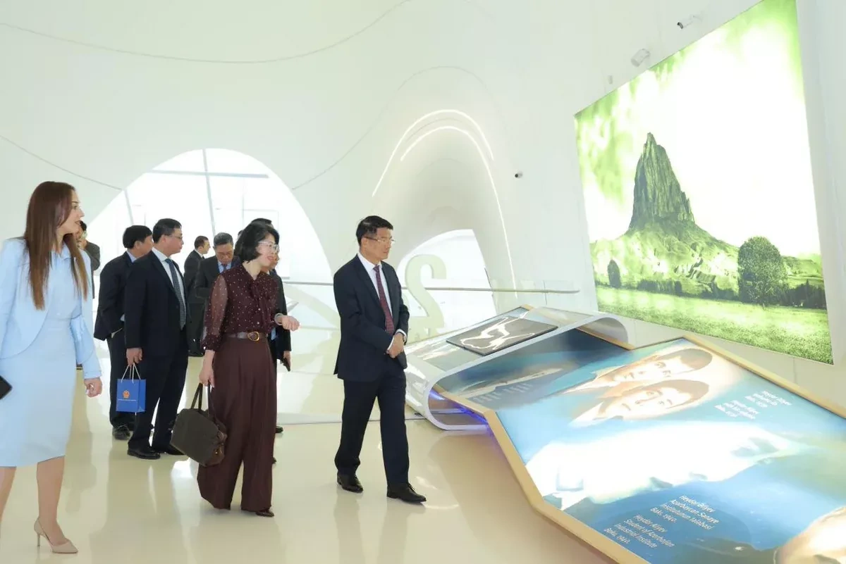 Azerbaijan, Vietnam strengthen economic cooperation PHOTO