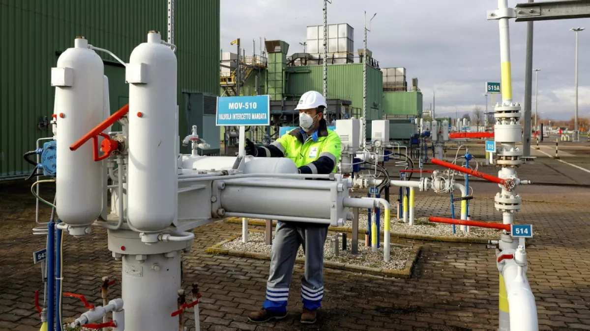 Media: Italy faces potential gas shortfall within month if supplies halt
