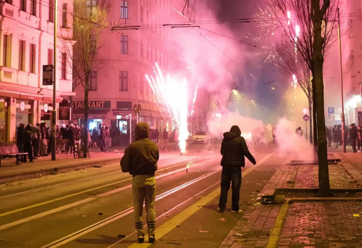 Fireworks accidents in Italy leave one dead, hundreds injured on New Year’s Eve