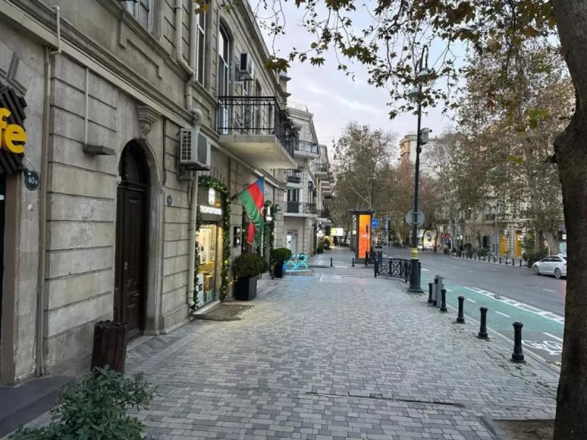 Baku greets New Year morning clean and orderly