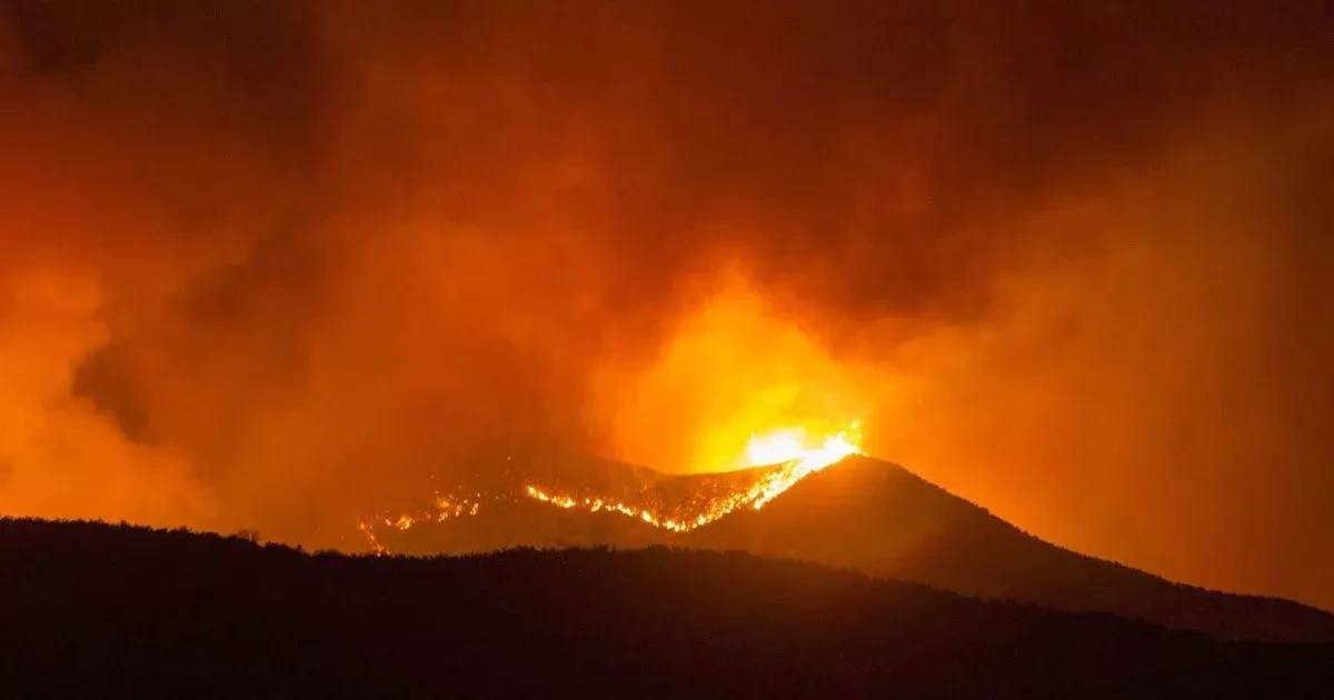 Washington state orders highest-level evacuations as major wildfires spread